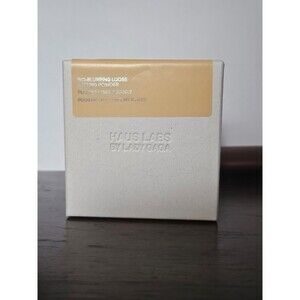 Haus Labs Bio Blurring Loose Setting Powder in Golden